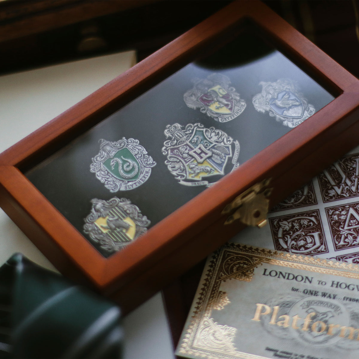 Immagine del prodotto Hogwarts Houses - Spille