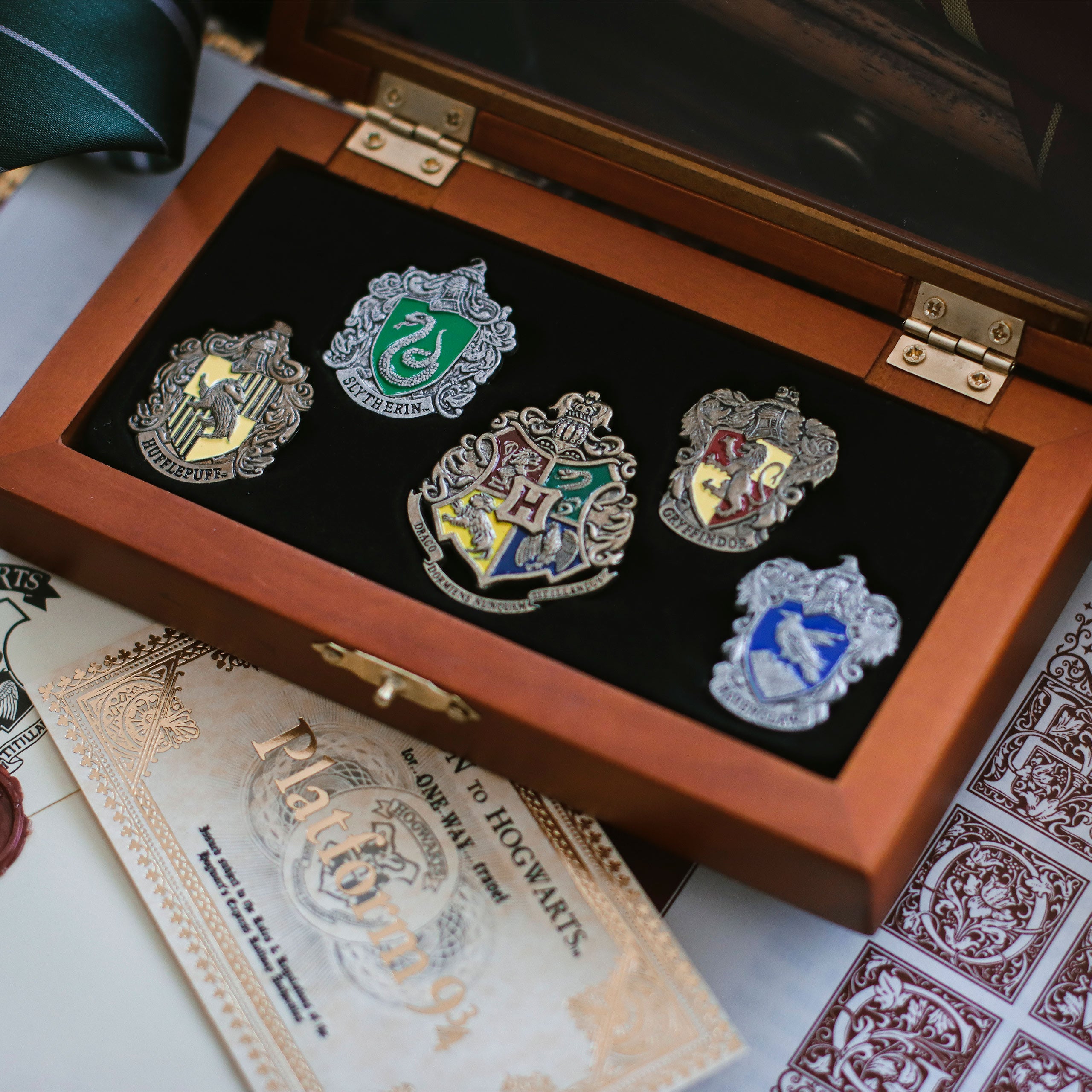 Immagine del prodotto Hogwarts Houses - Spille
