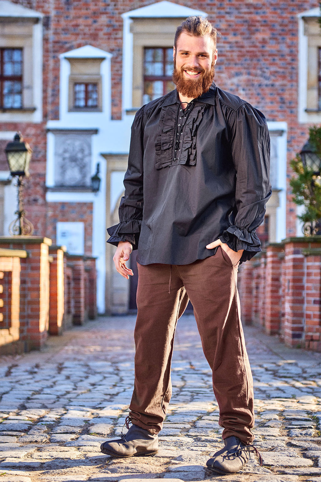 Immagine del prodotto Camicia con volant nera