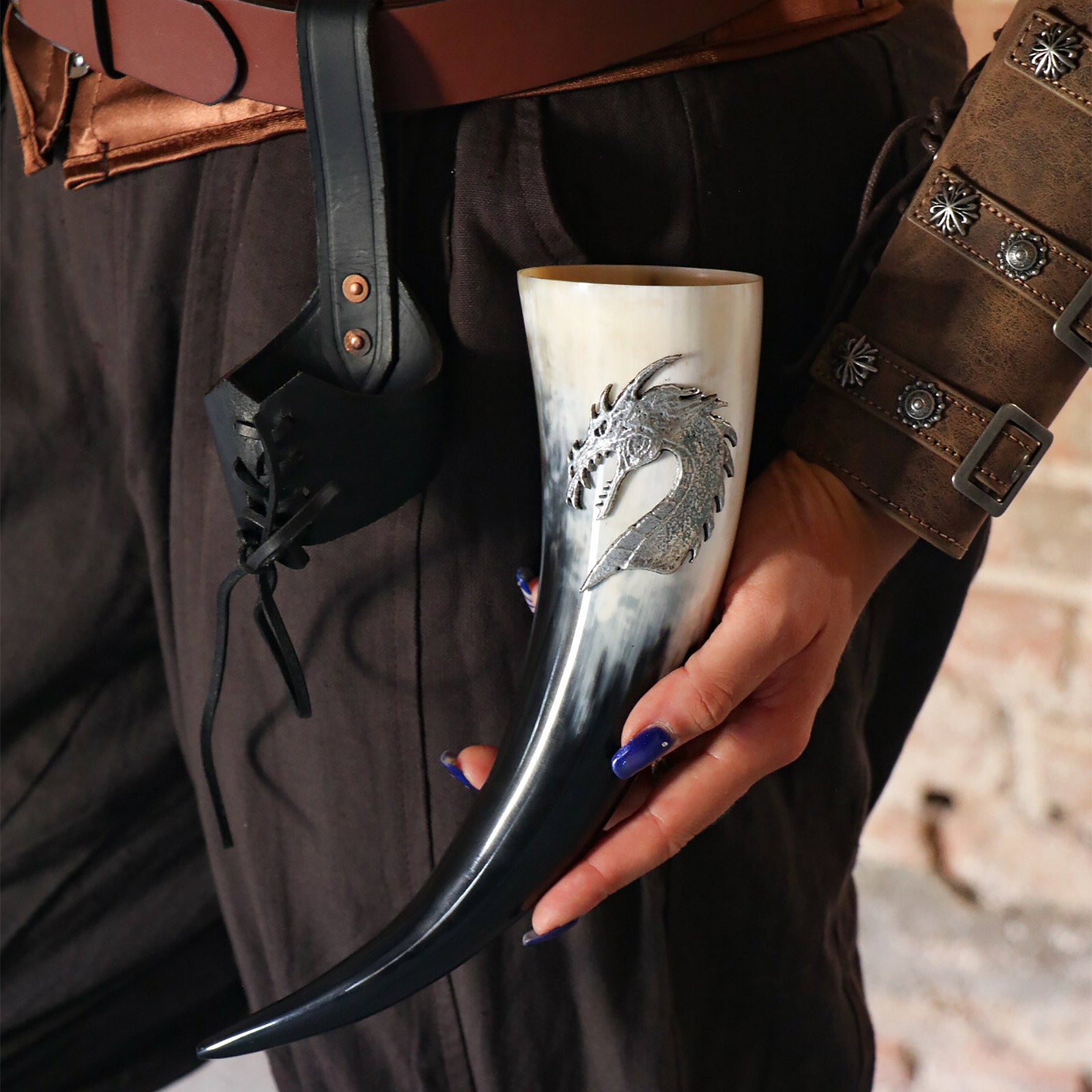 Product image Drinking Horn Dragon Head