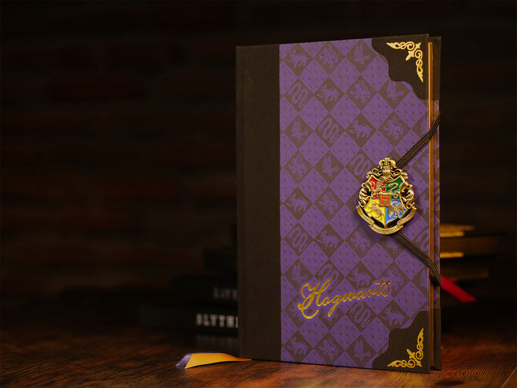 Product image Harry Potter - Hogwarts Crest Deluxe Notebook