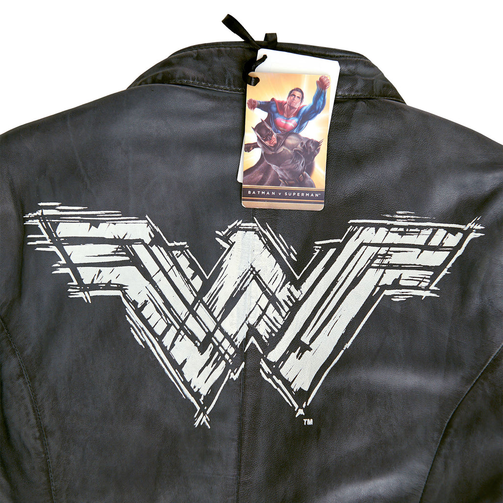 Immagine del prodotto Wonder Woman - Giacca di pelle grigia con logo
