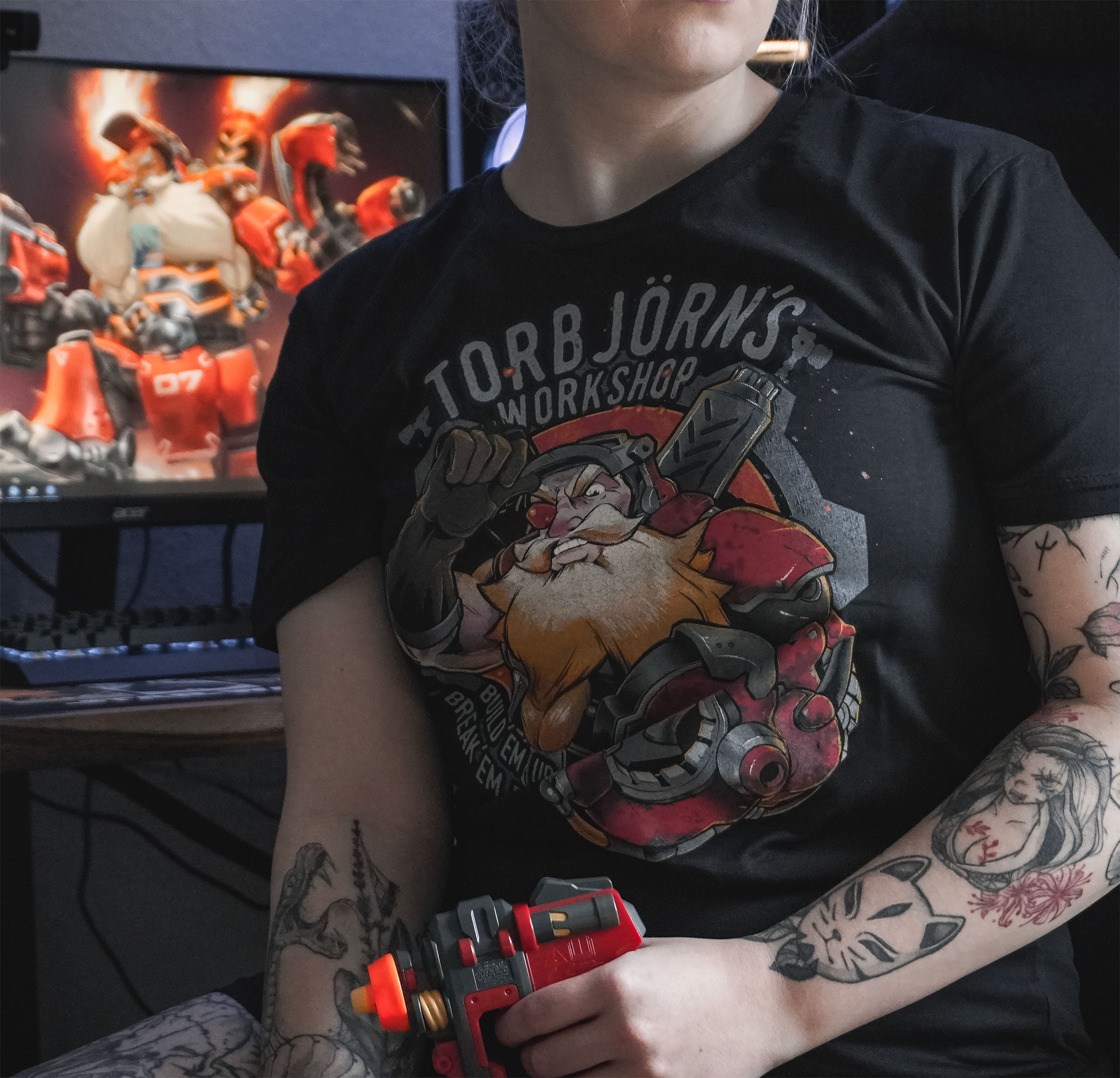 Immagine del prodotto Overwatch - Maglietta nera del laboratorio di Torbjörn