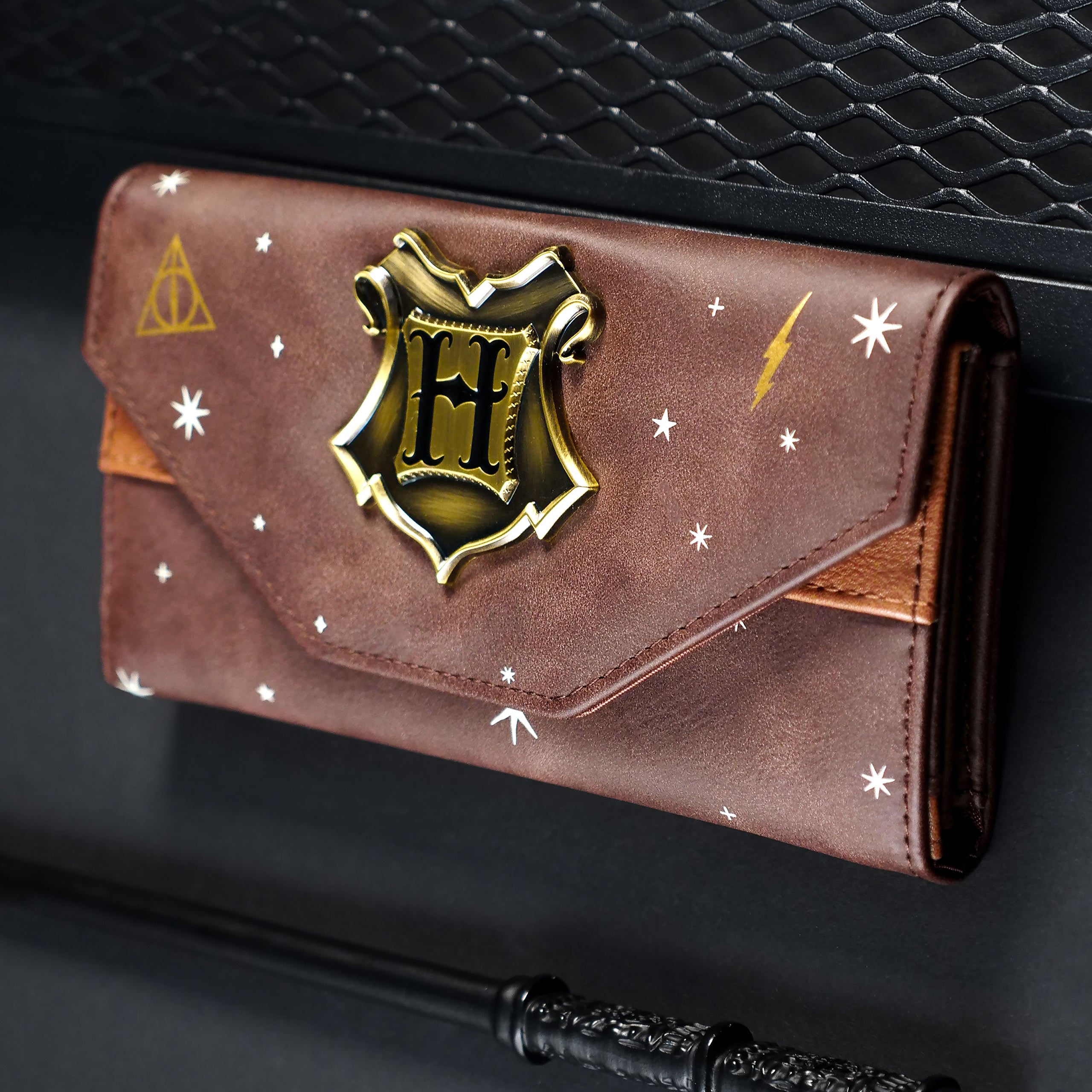 Immagine del prodotto Harry Potter - Portafoglio in metallo con stemma di Hogwarts