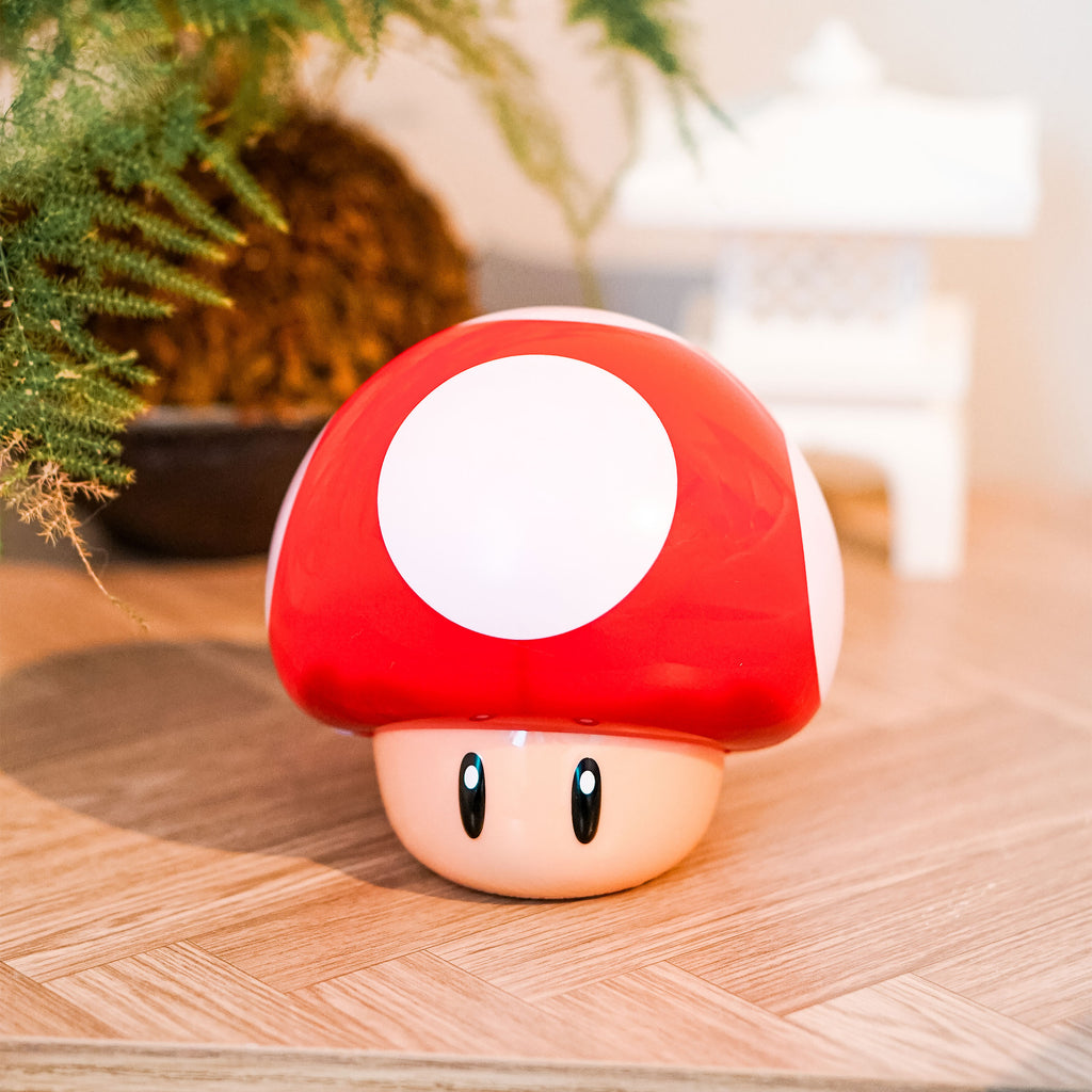Immagine del prodotto Super Mario - Lampada da tavolo Super Fungo con suono