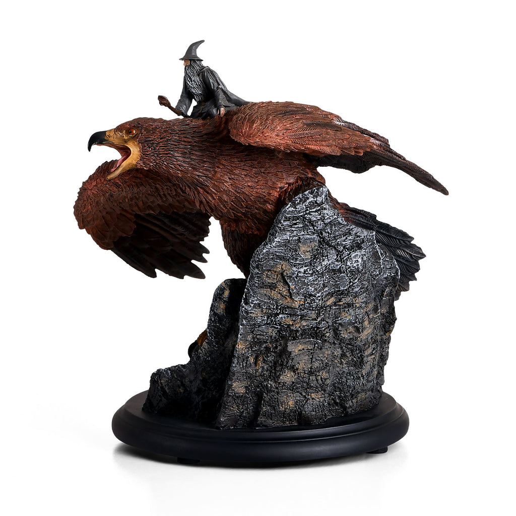 Immagine del prodotto Il Signore degli Anelli - Figura di Gandalf su Gwaihir