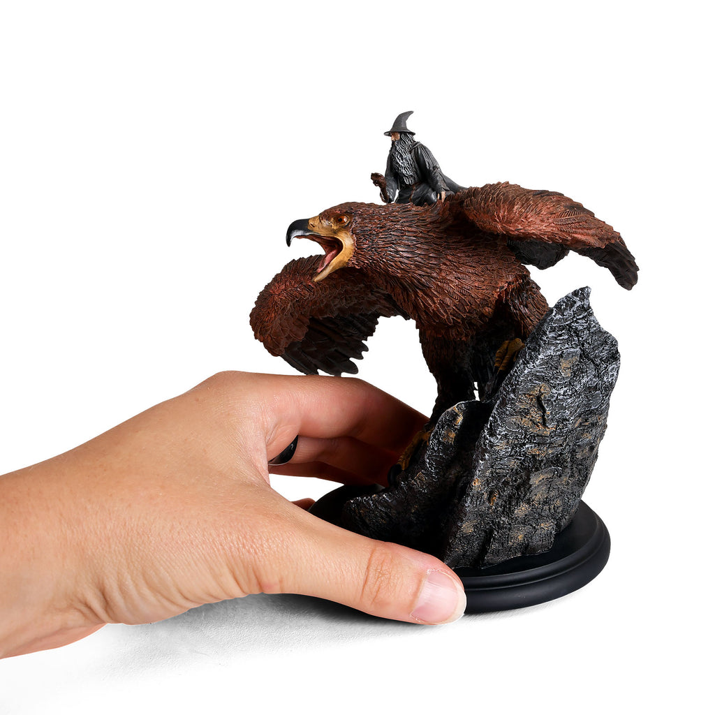 Immagine del prodotto Il Signore degli Anelli - Figura di Gandalf su Gwaihir