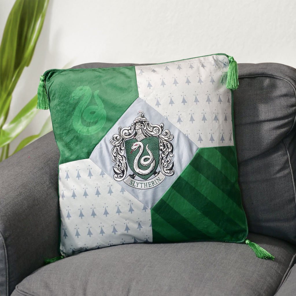 Immagine del prodotto Harry Potter - Cuscino Serpeverde deluxe con nappine