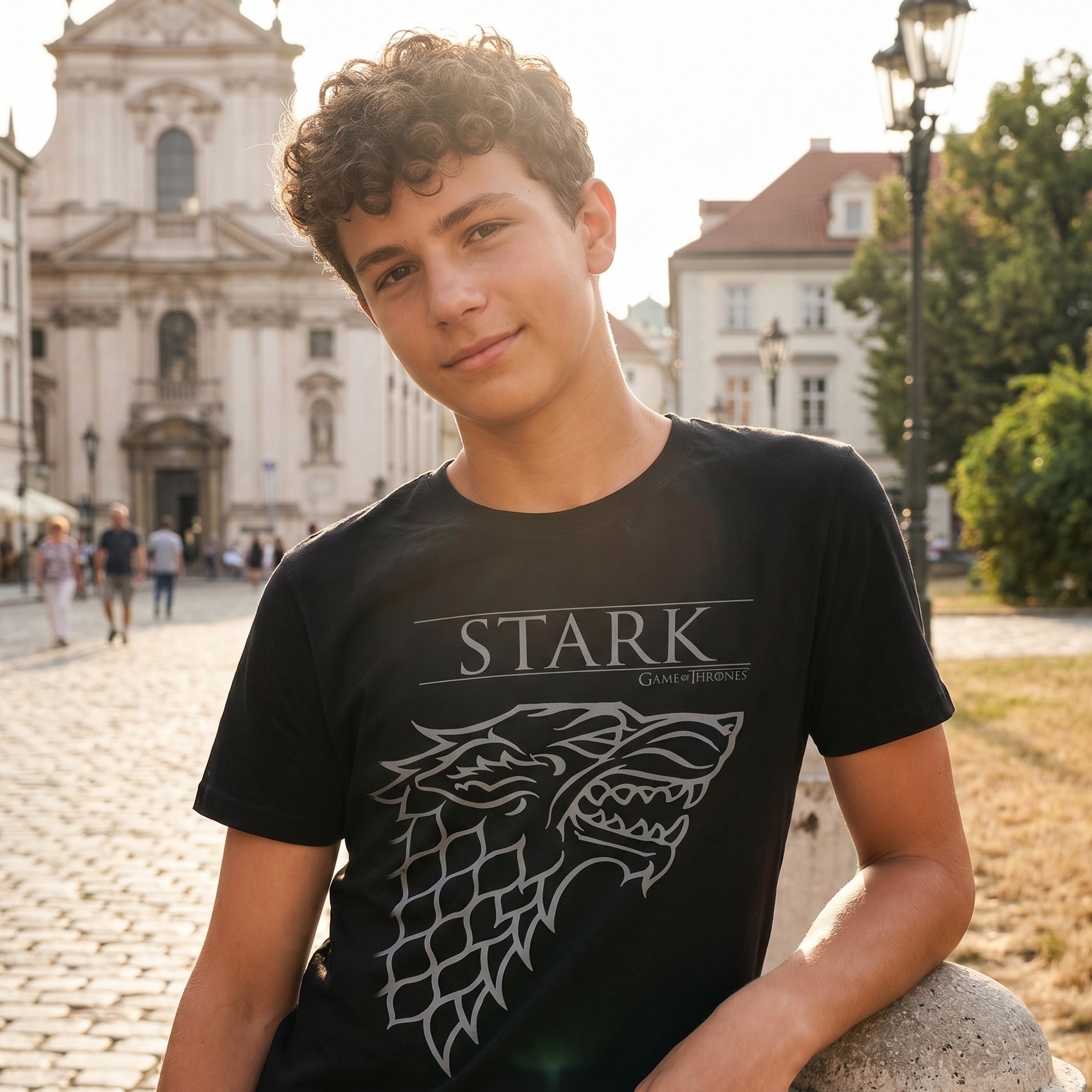 Immagine del prodotto Game of Thrones - T-shirt nera della Casa Stark con il lupo ombra
