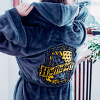 Immagine del prodotto Harry Potter - Accappatoio grigio con stemma Hufflepuff