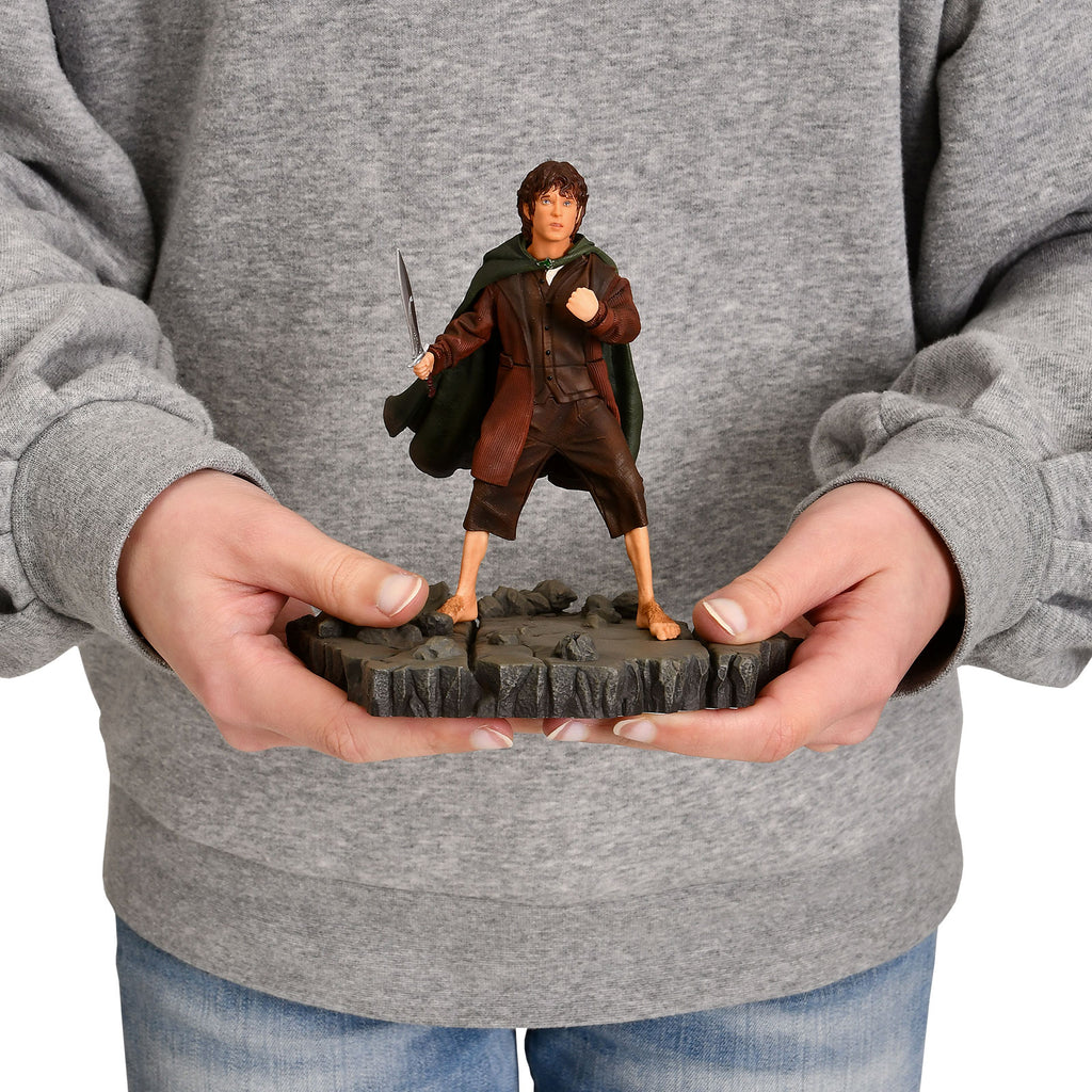 Immagine del prodotto Il Signore degli Anelli - Statua Deluxe BDS Art Scale di Frodo 14 cm