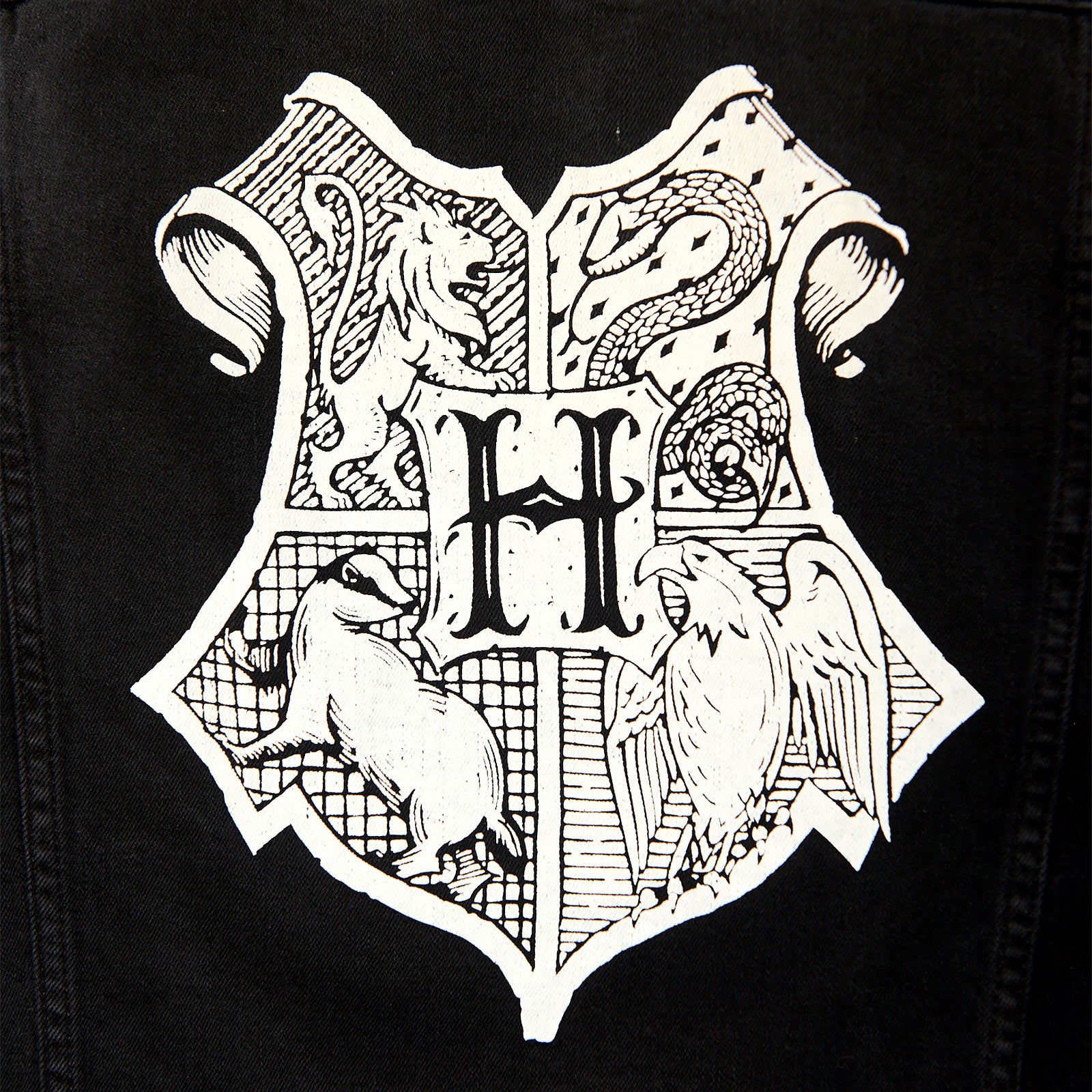 Product image Harry Potter - Hogwarts Crest Denim Jacket Black