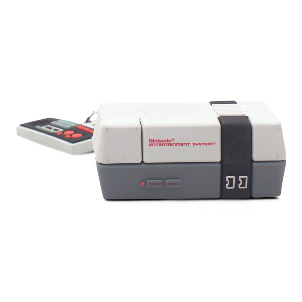 Immagine del prodotto Nintendo - Portachiavi con console NES e controller