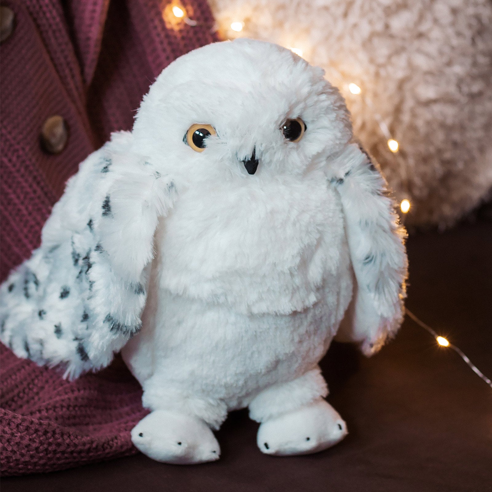 Immagine del prodotto Figura di peluche di Hedwig con ali aperte 28 cm - Harry Potter