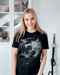 Immagine del prodotto T-shirt con emblema di lupo per fan di Witcher, nera