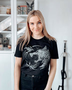 Immagine del prodotto T-shirt con emblema di lupo per fan di Witcher, nera