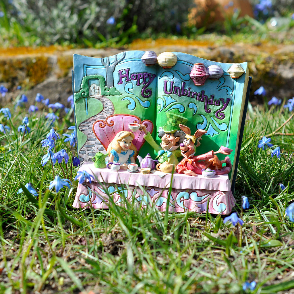 Product image Alice in Wonderland - Happy Unbirthday Storybook Figure
