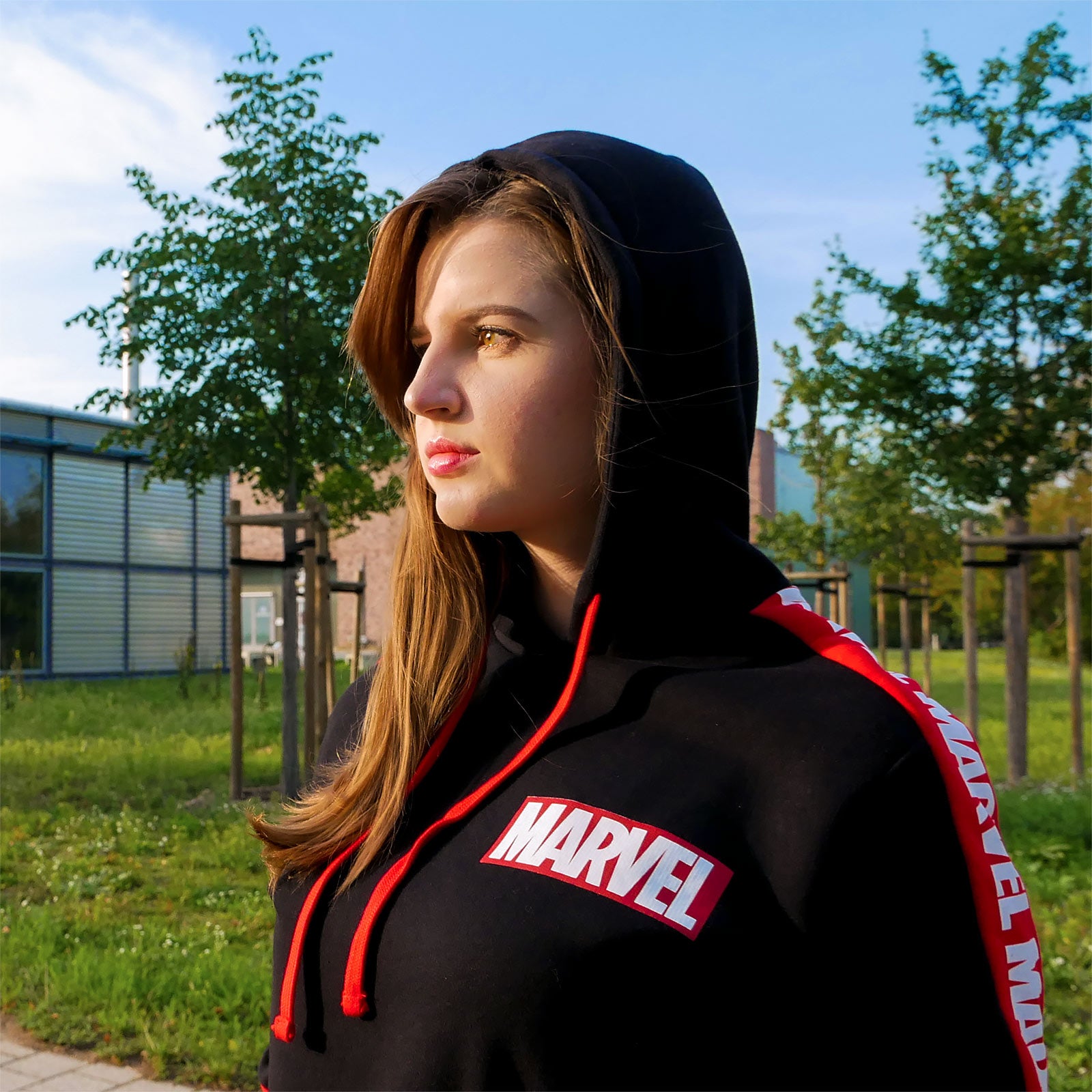 Immagine del prodotto Marvel - Felpa con cappuccio e stampa sulle maniche nera