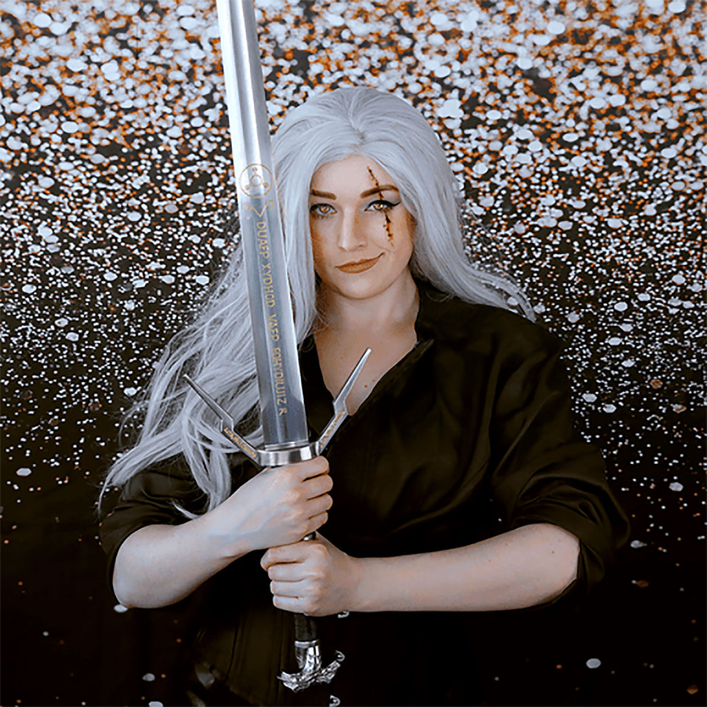 Immagine del prodotto Replica della Spada d'Argento di Geralt di Rivia con fodero per i fan di Witcher