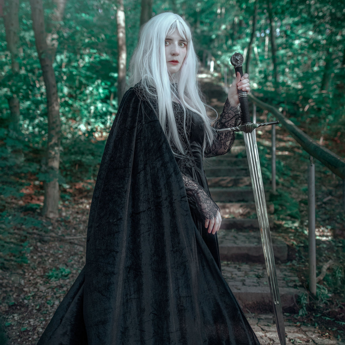 Immagine del prodotto Replica della spada a due mani di Geralt di Rivia con fodero per i fan di Witcher