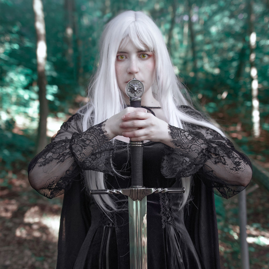 Immagine del prodotto Replica della spada a due mani di Geralt di Rivia con fodero per i fan di Witcher