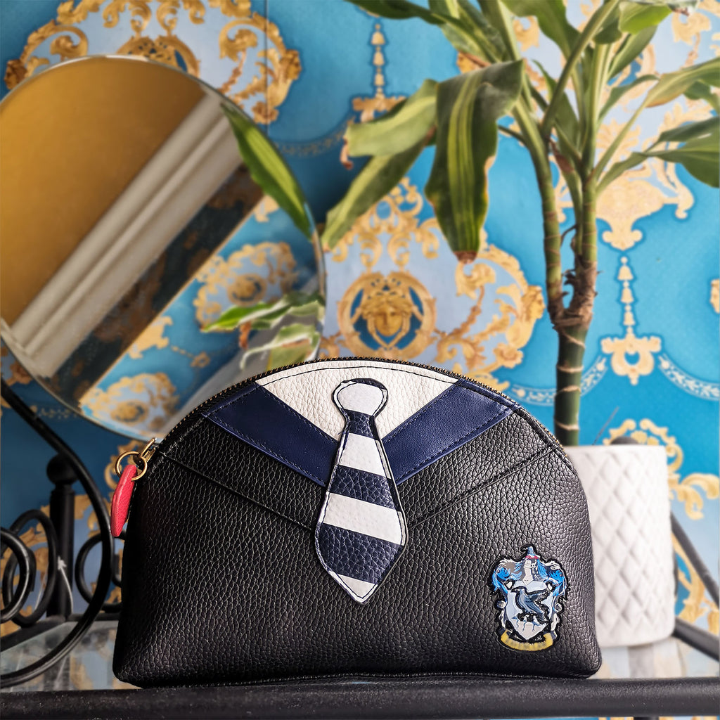 Immagine del prodotto Harry Potter - Ravenclaw Suit & Tie Pochette per Cosmetici
