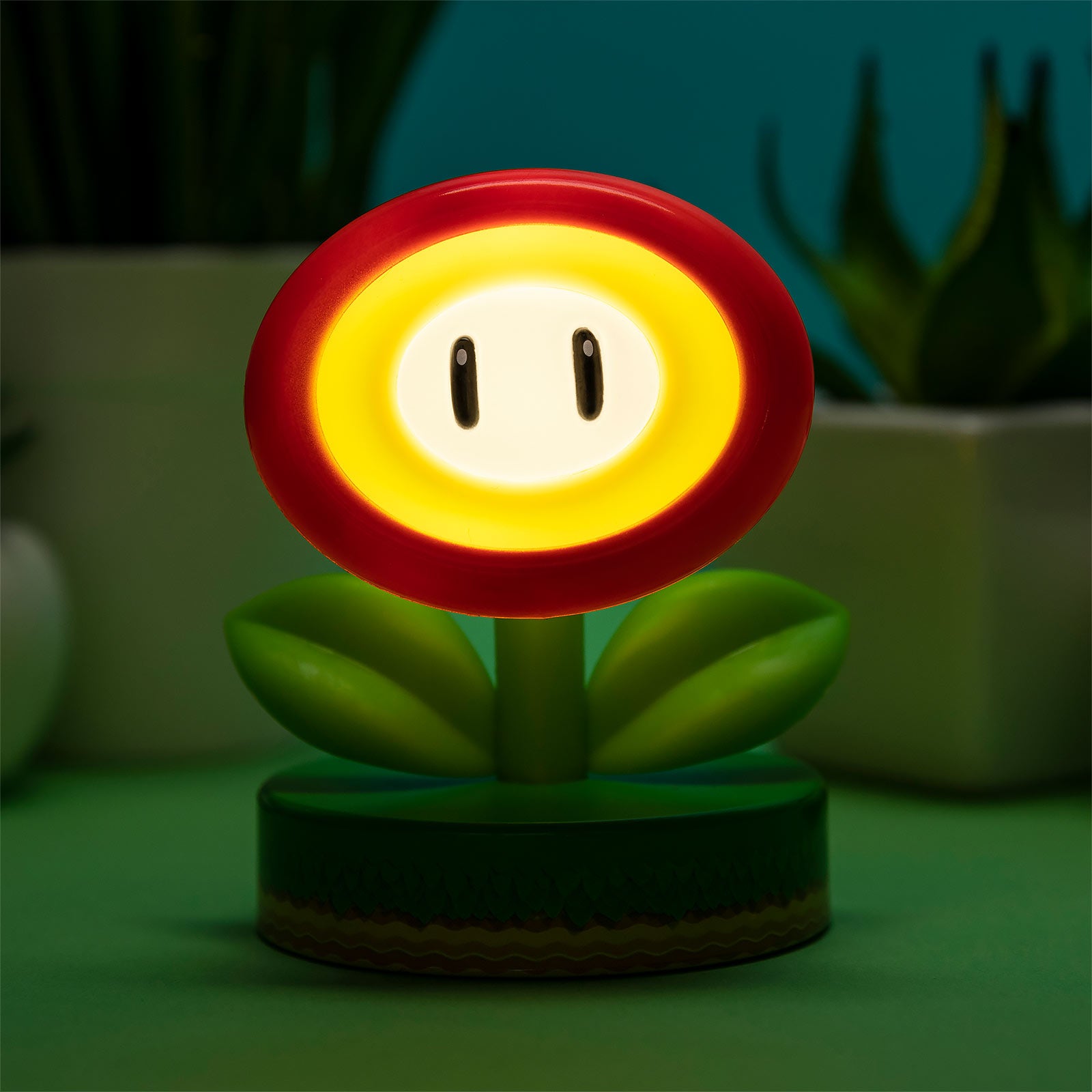 Product image Super Mario - Fire Flower Icons 3D Table Lamp