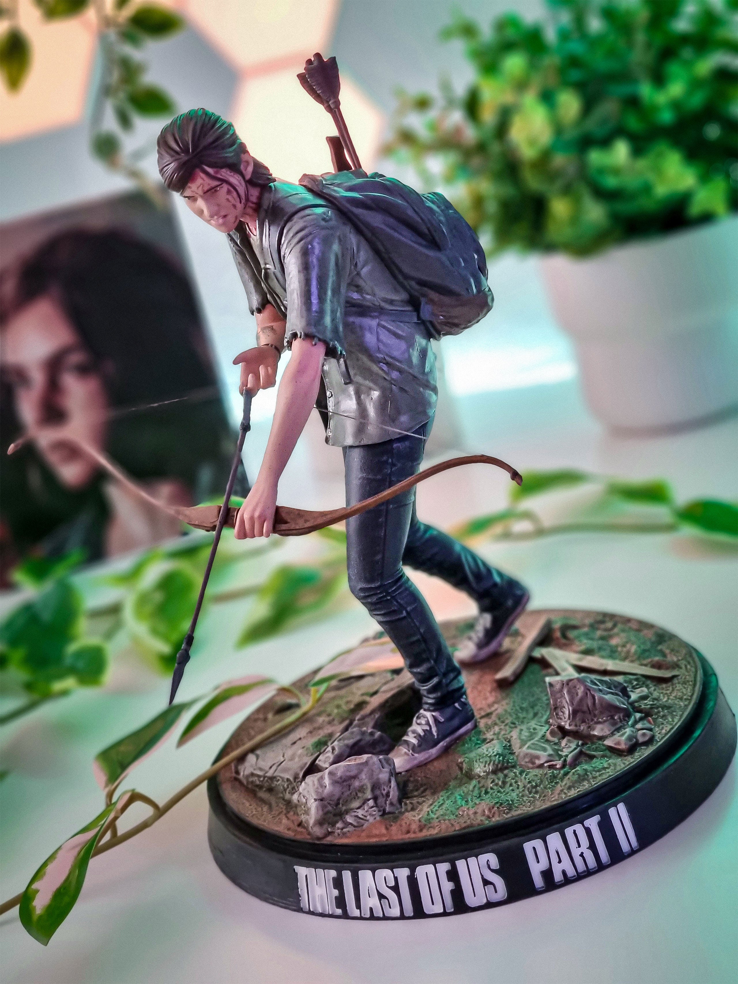 Immagine del prodotto The Last of Us - Statua di Ellie con arco 21 cm
