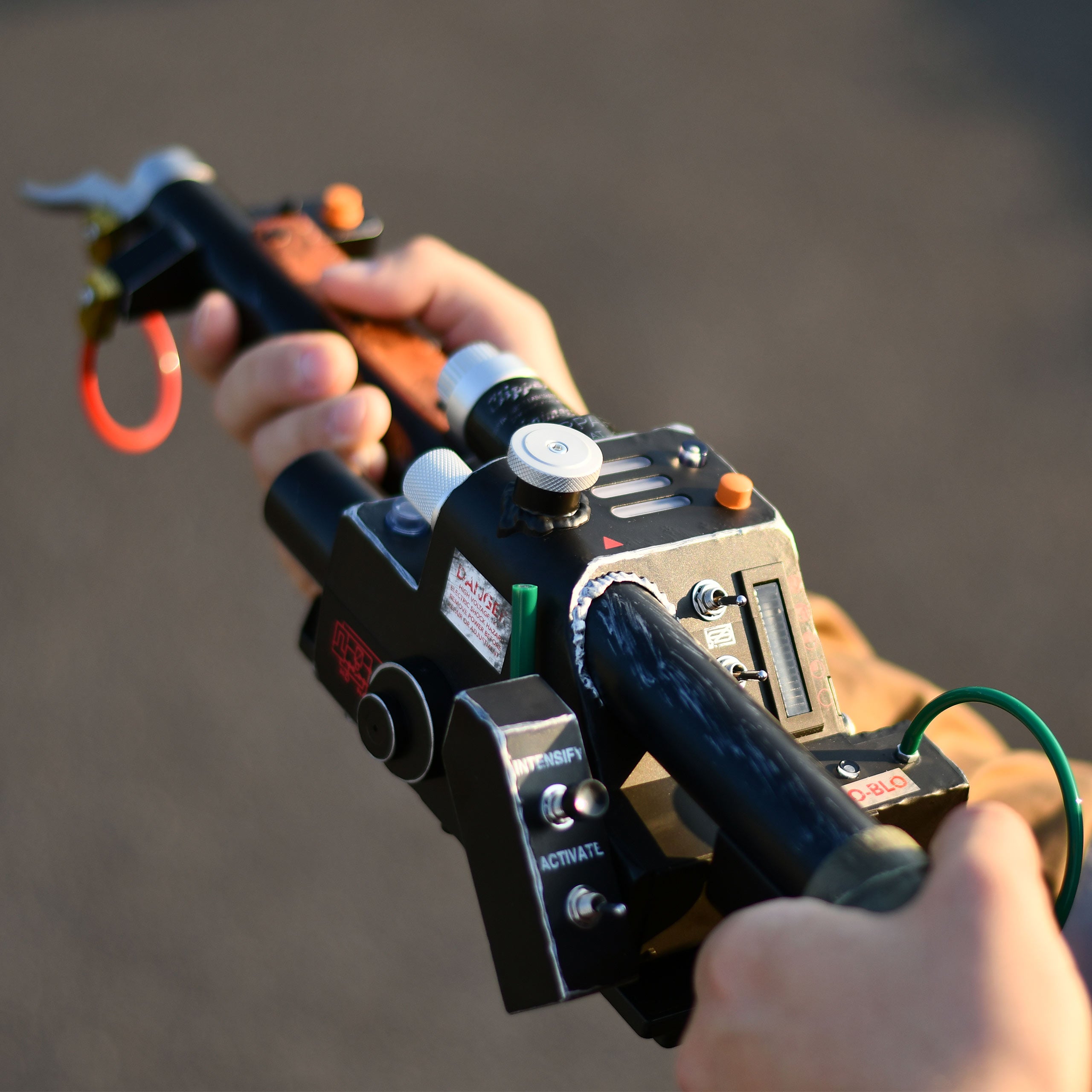 Immagine del prodotto Ghostbusters - Replica Premium del Proton Pack di Spengler con Luce e Suono