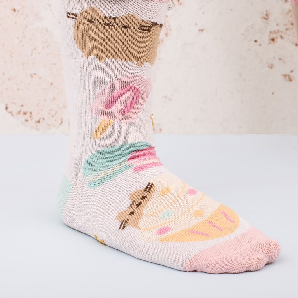 Immagine del prodotto Pusheen - Calzini e tazza Cupcake