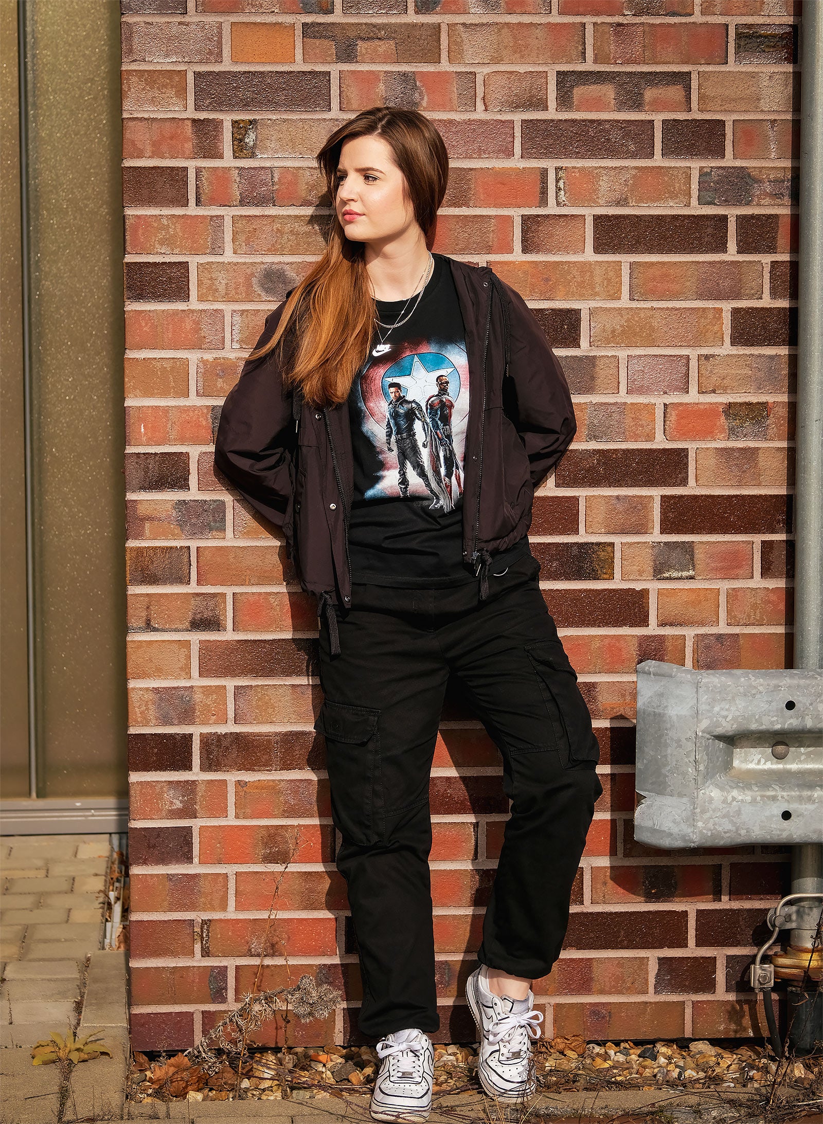 Immagine del prodotto Marvel - T-shirt nera di The Falcon and the Winter Soldier
