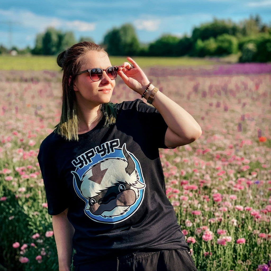 Immagine del prodotto T-shirt Appa Yip Yip per fan di Avatar nera