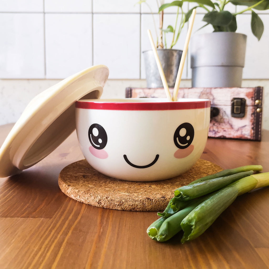 Immagine del prodotto Ciotola Kawaii con coperchio per fan dell'Anime