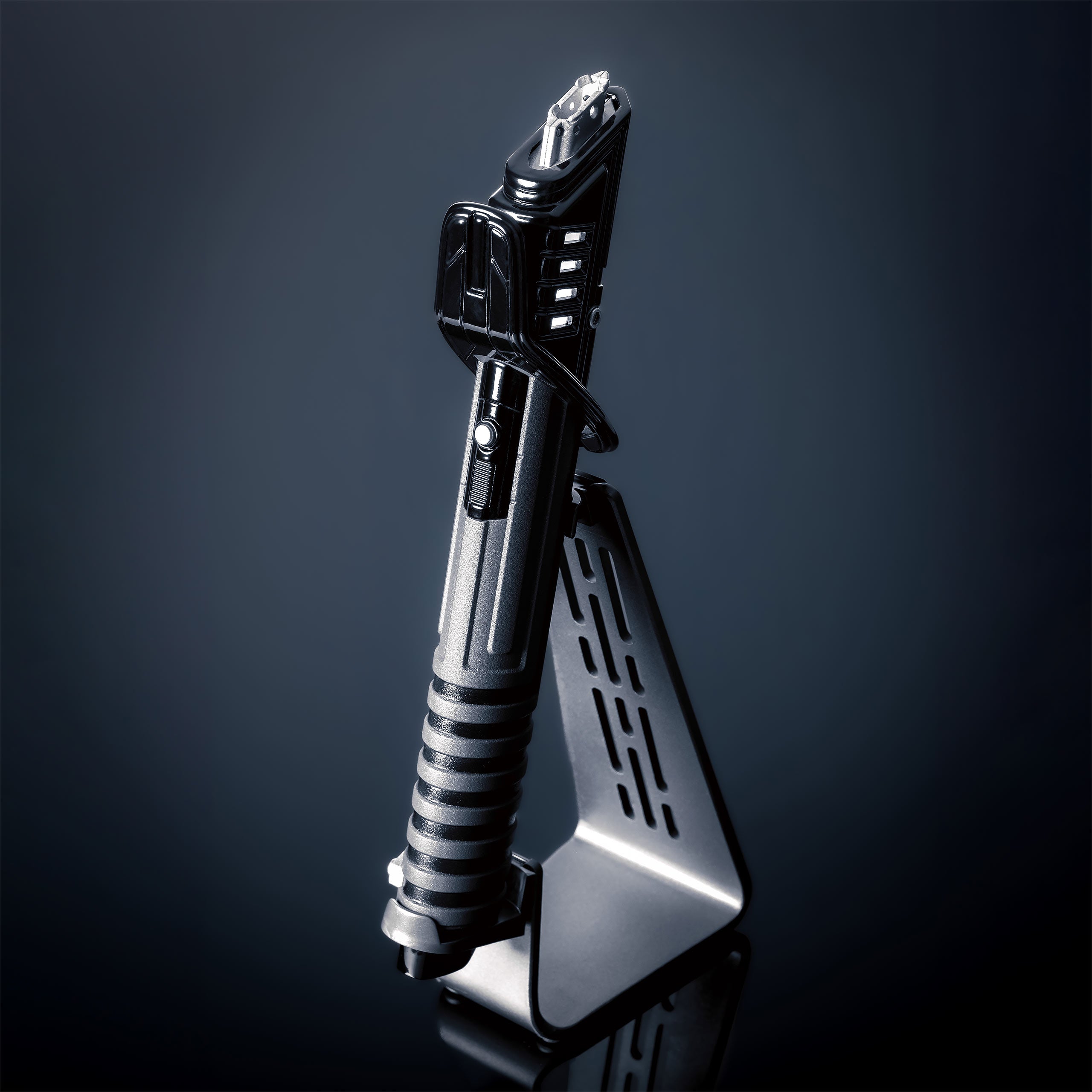 Immagine del prodotto Mandaloriano Darksword Force FX Elite Spada laser - Star Wars The Mandalorian