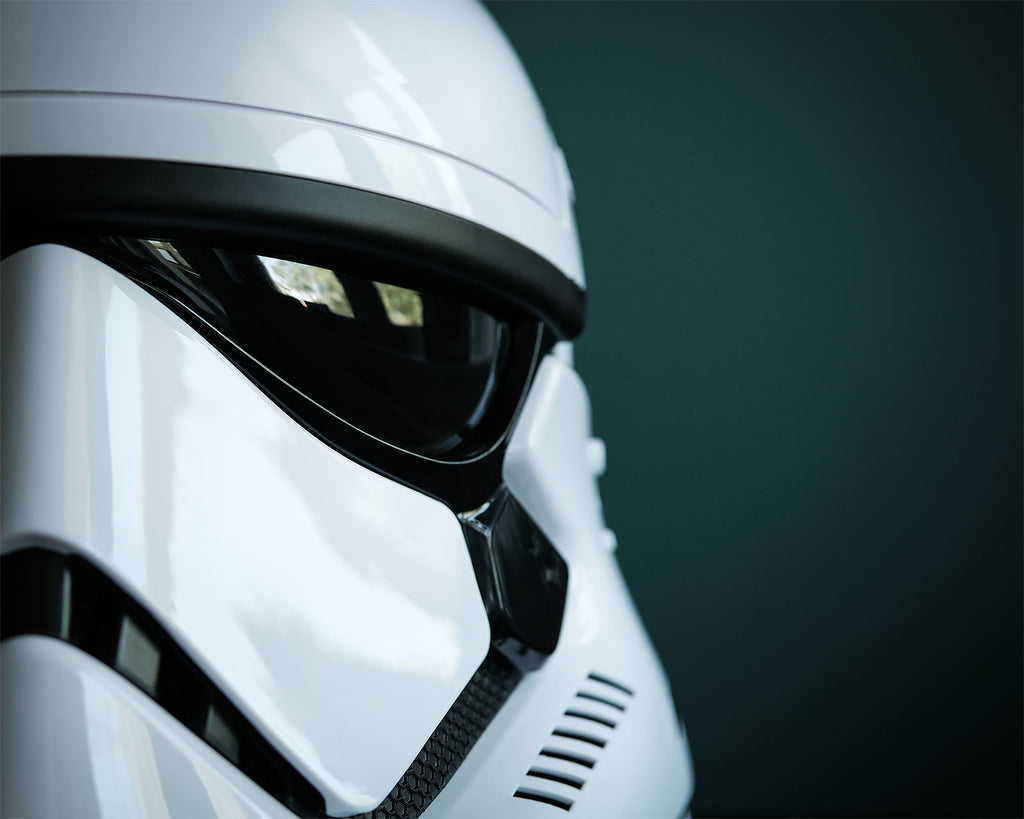 Immagine del prodotto Replica del casco Stormtrooper del Primo Ordine con distortore di voce - Star Wars