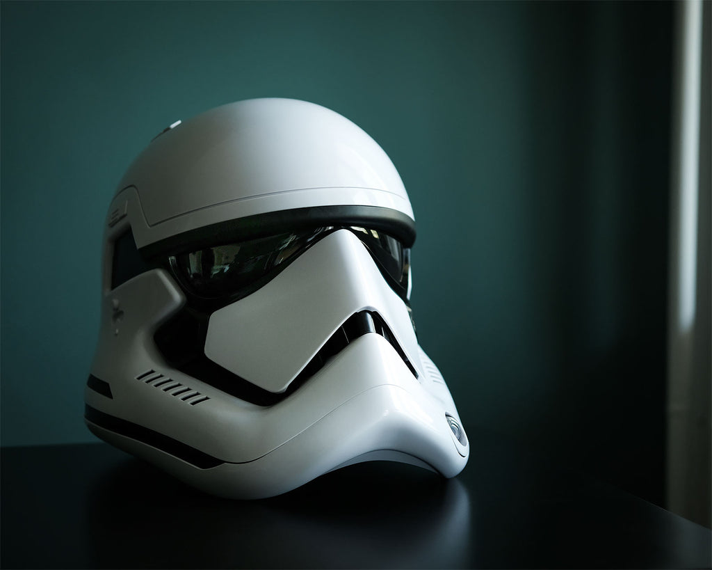 Immagine del prodotto Replica del casco Stormtrooper del Primo Ordine con distortore di voce - Star Wars