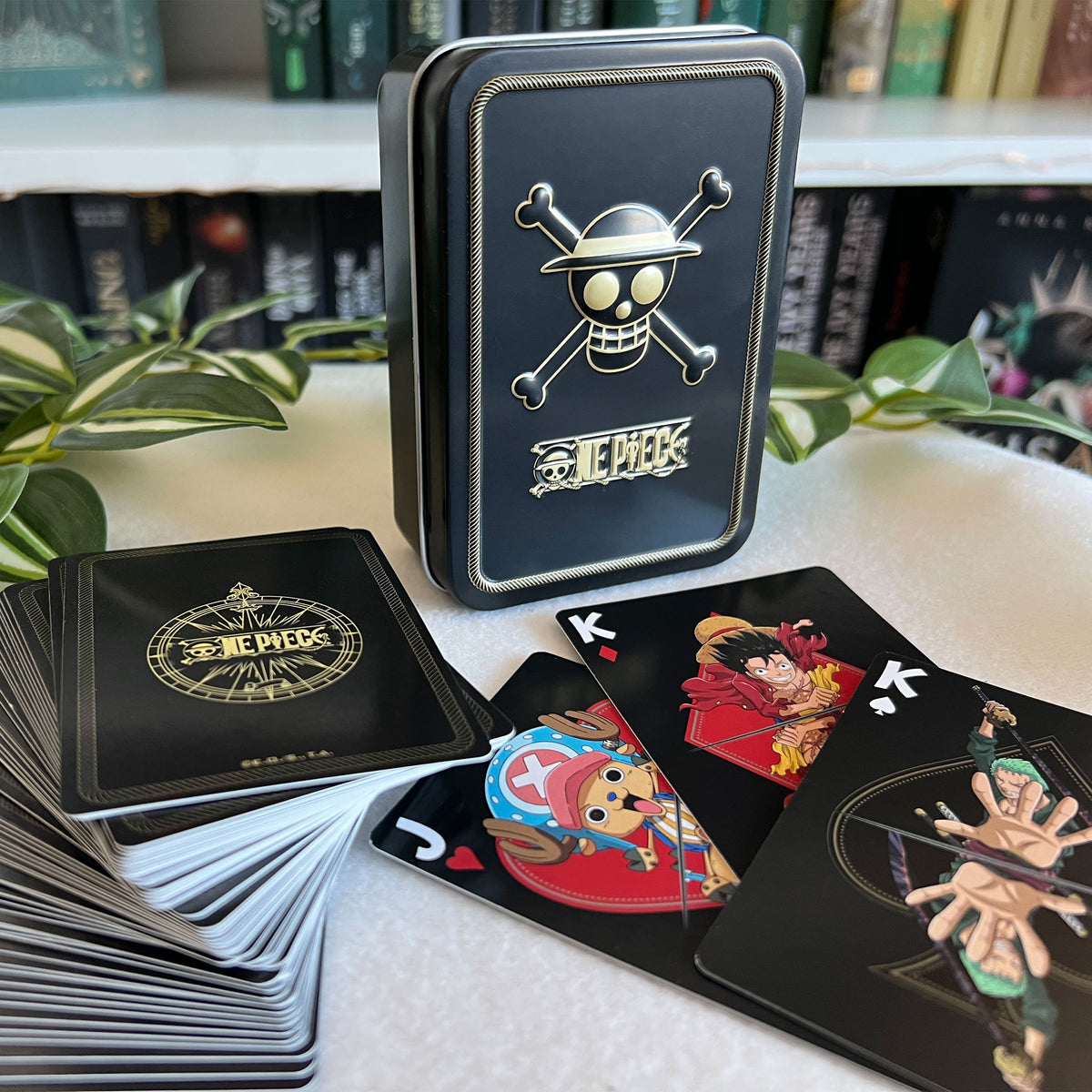 Immagine del prodotto One Piece - Carte da gioco Skull in scatola di metallo