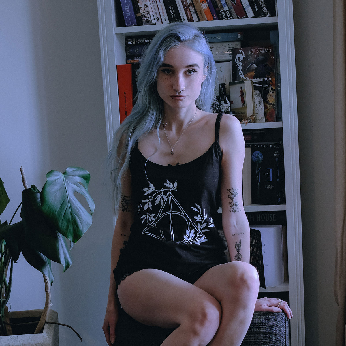Immagine del prodotto Pigiama donna corto con pizzo I Doni della Morte - Harry Potter