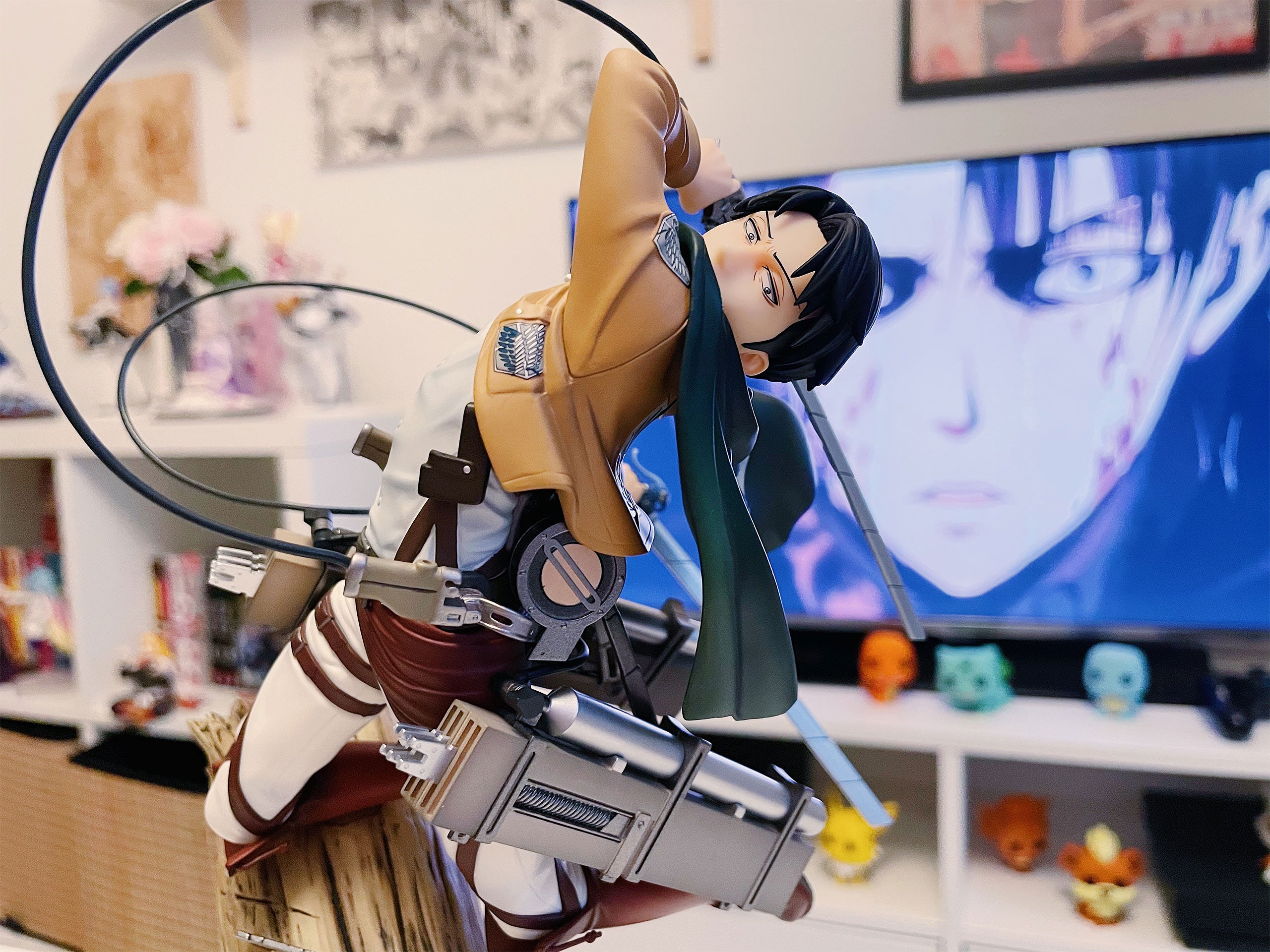 Product image Attack on Titan - Levi Renewal Statue 29 cm