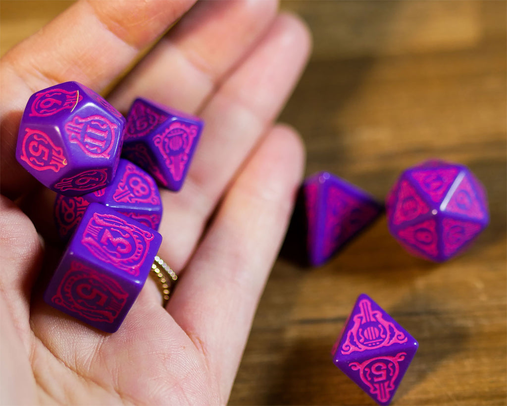 Immagine del prodotto Witcher - Dandelion Conquistatore di Cuori Set di Dadi RPG 7 pezzi con Moneta da Collezione
