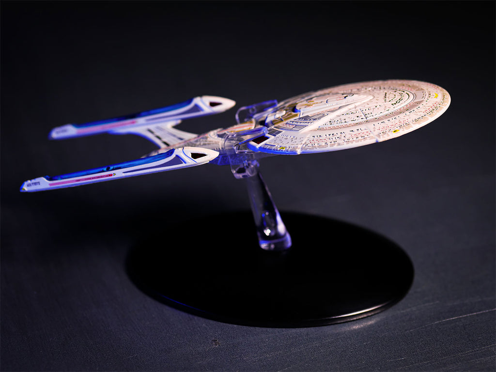 Product image Star Trek - Starship U.S.S. Enterprise NCC-1701-E Hero Collector Figure