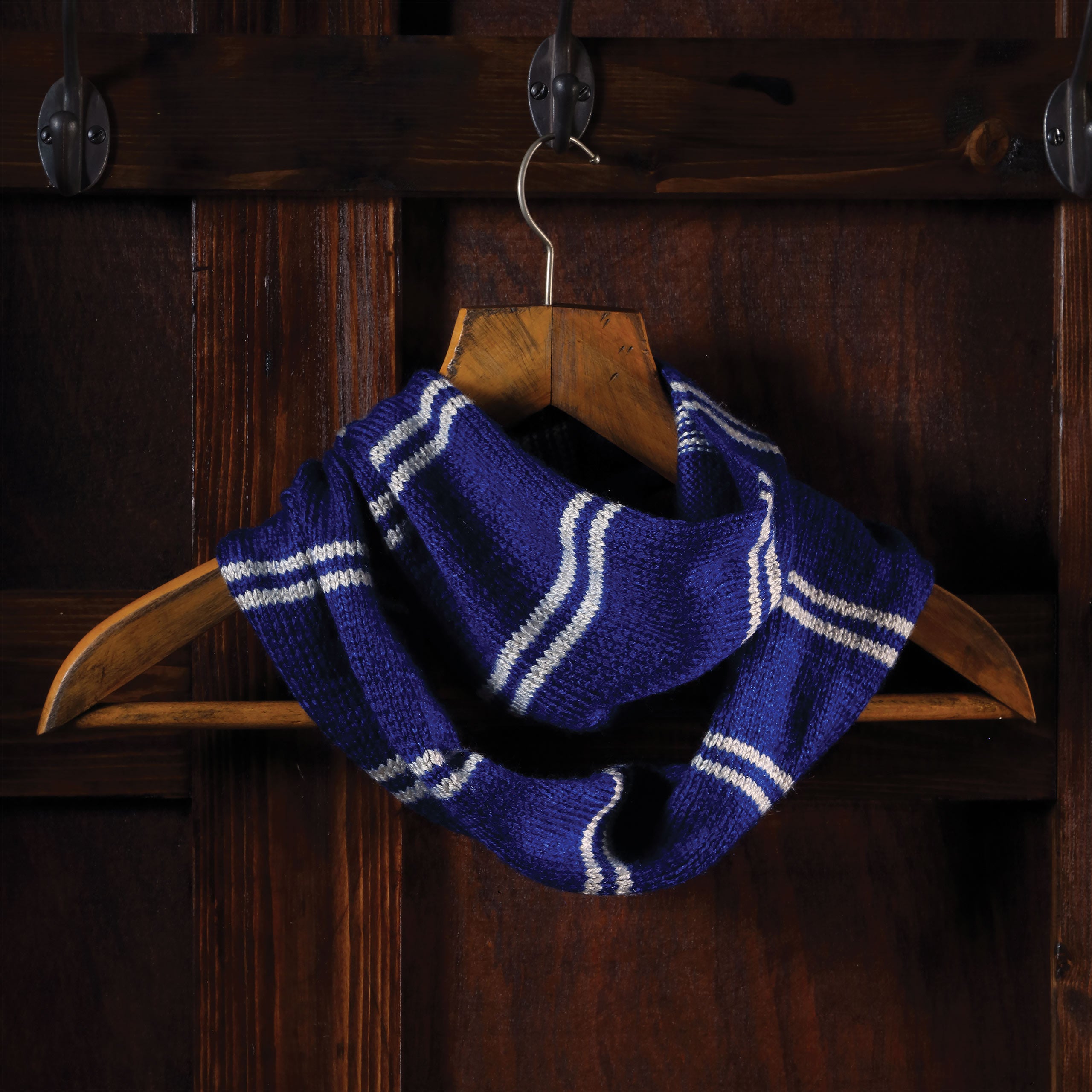Immagine del prodotto Set per Lavorare a Maglia Sciarpa Loop Corvonero - Harry Potter