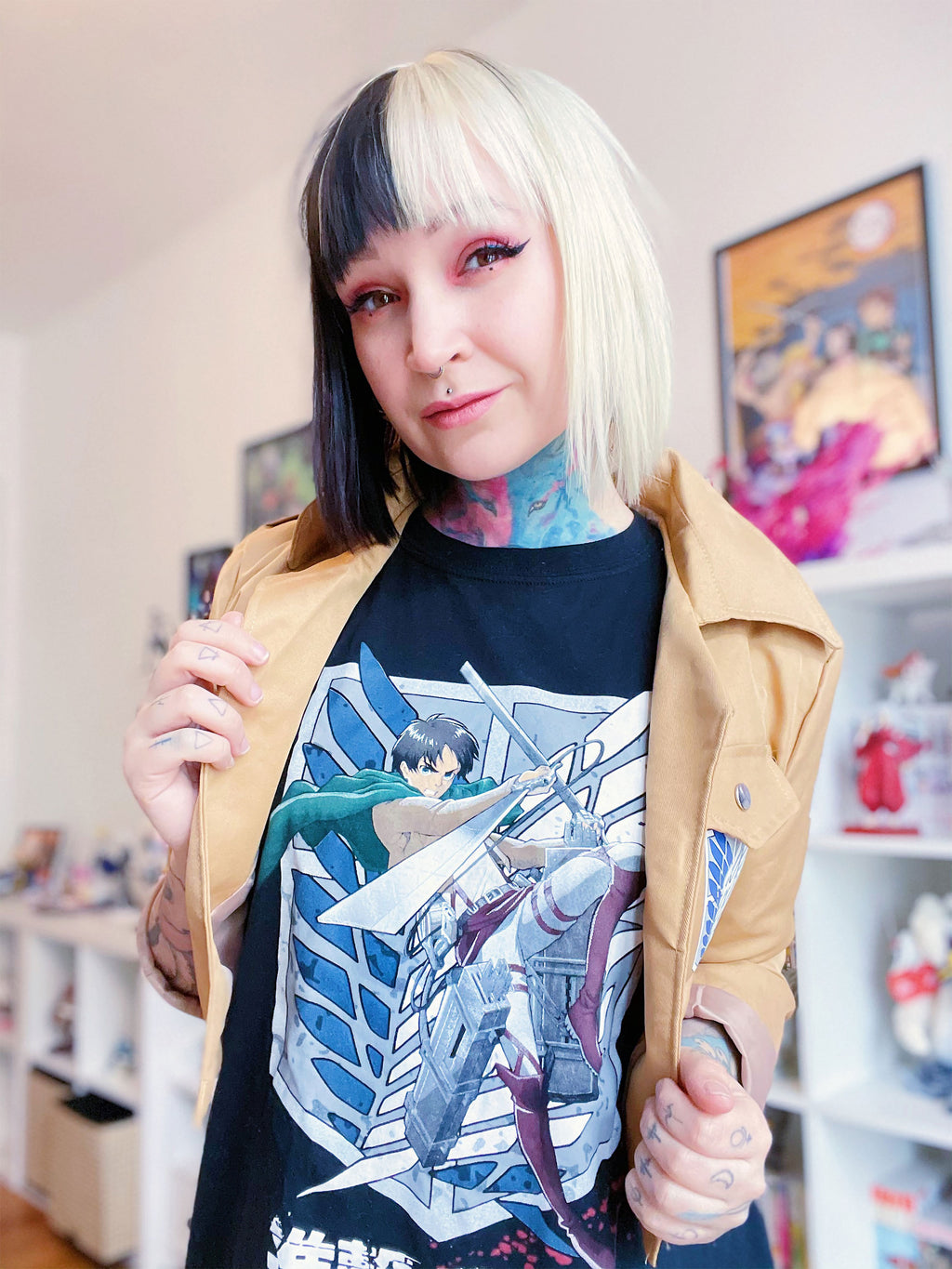 Immagine del prodotto Attack on Titan - T-shirt nera di Eren Survey Corps