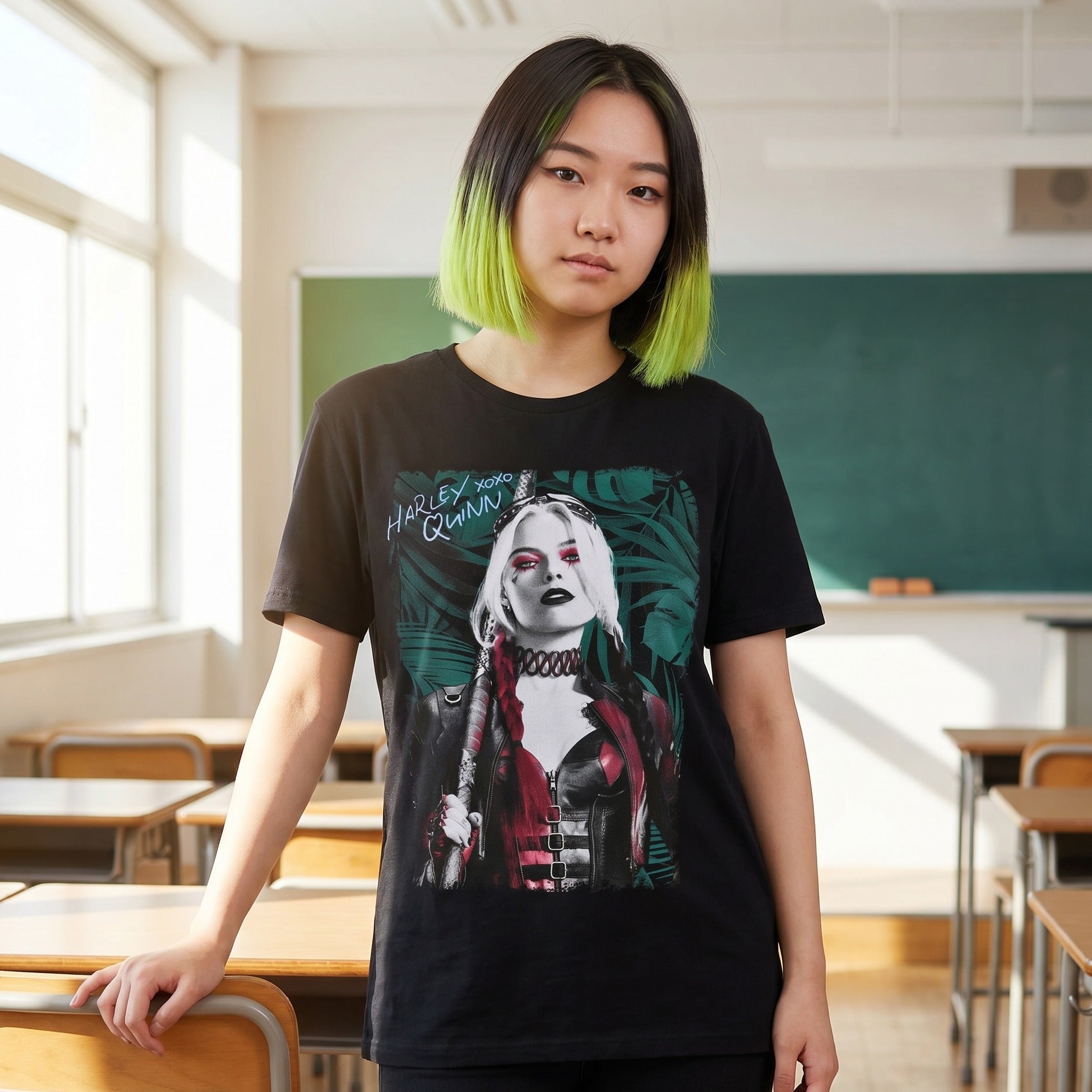 Immagine del prodotto T-shirt nera di Harley Quinn - The Suicide Squad