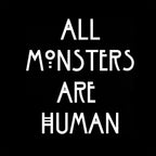Immagine del prodotto T-shirt Human Monsters per fan di American Horror Story nera