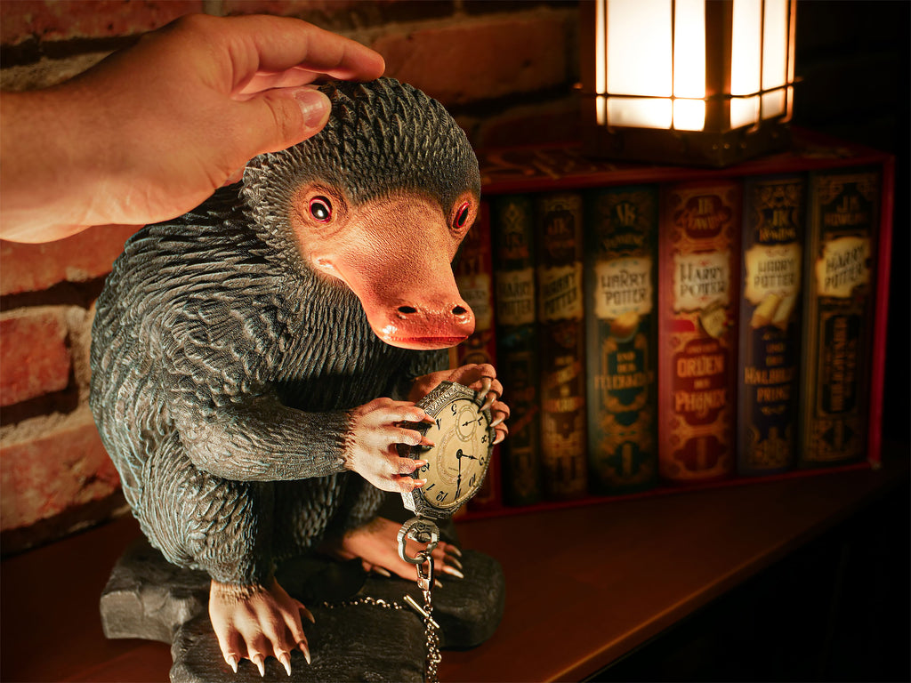Immagine del prodotto Statua a grandezza naturale di Niffler - Animali Fantastici