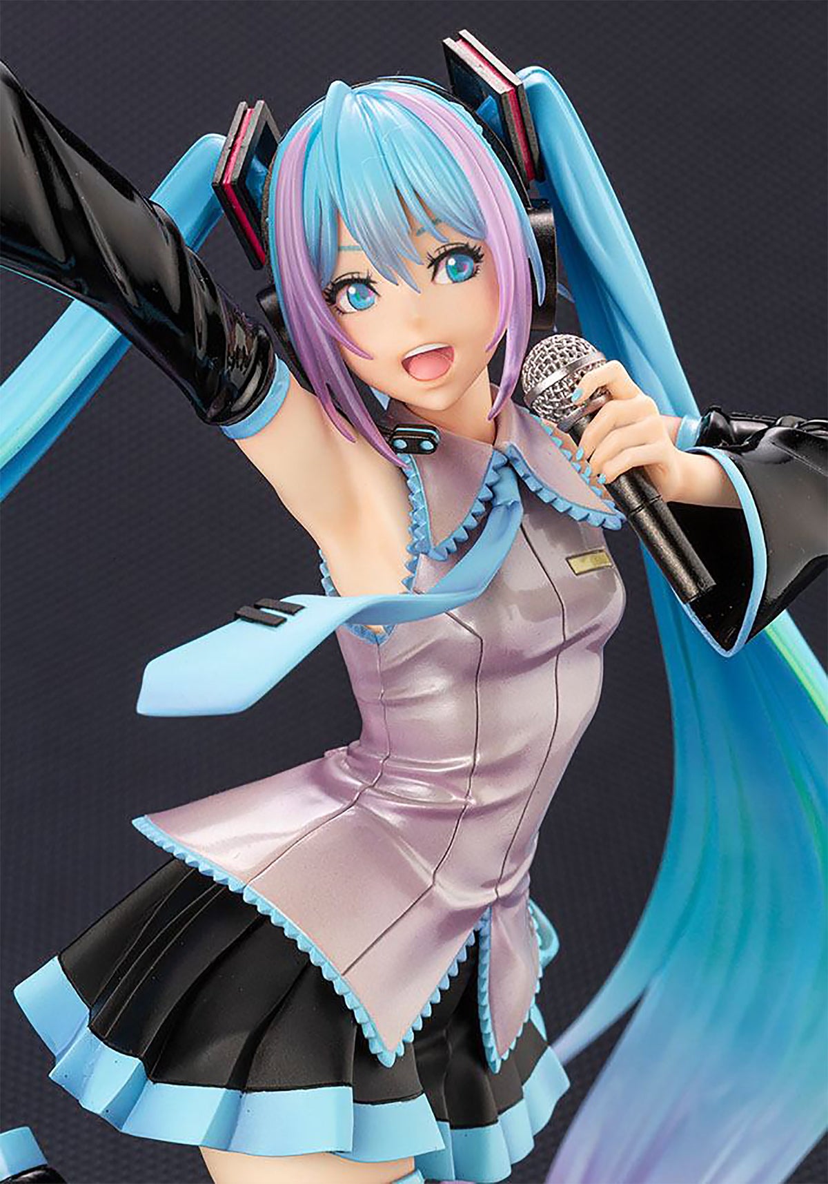 Immagine del prodotto Figura di My Little Pony e Hatsune Miku Scala 1:7