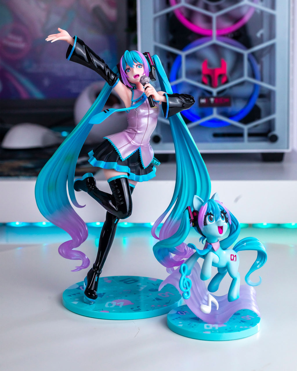 Immagine del prodotto Figura di My Little Pony e Hatsune Miku Scala 1:7