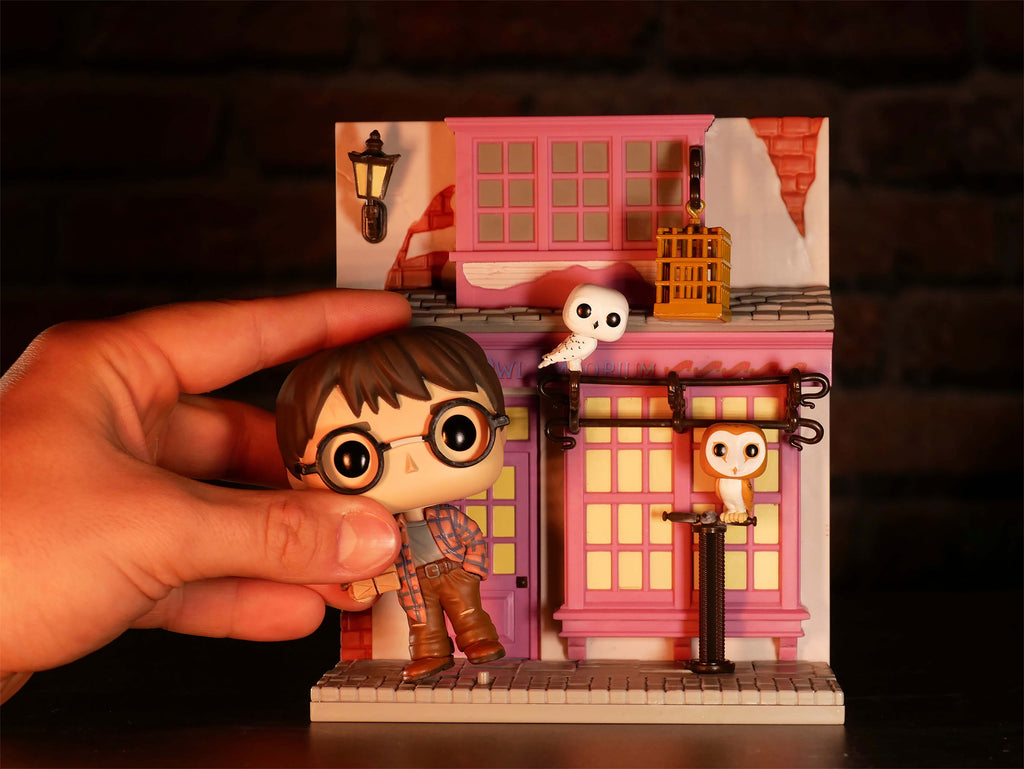Immagine del prodotto Harry Potter e il negozio di gufi Eeylops figura Funko Pop con diorama