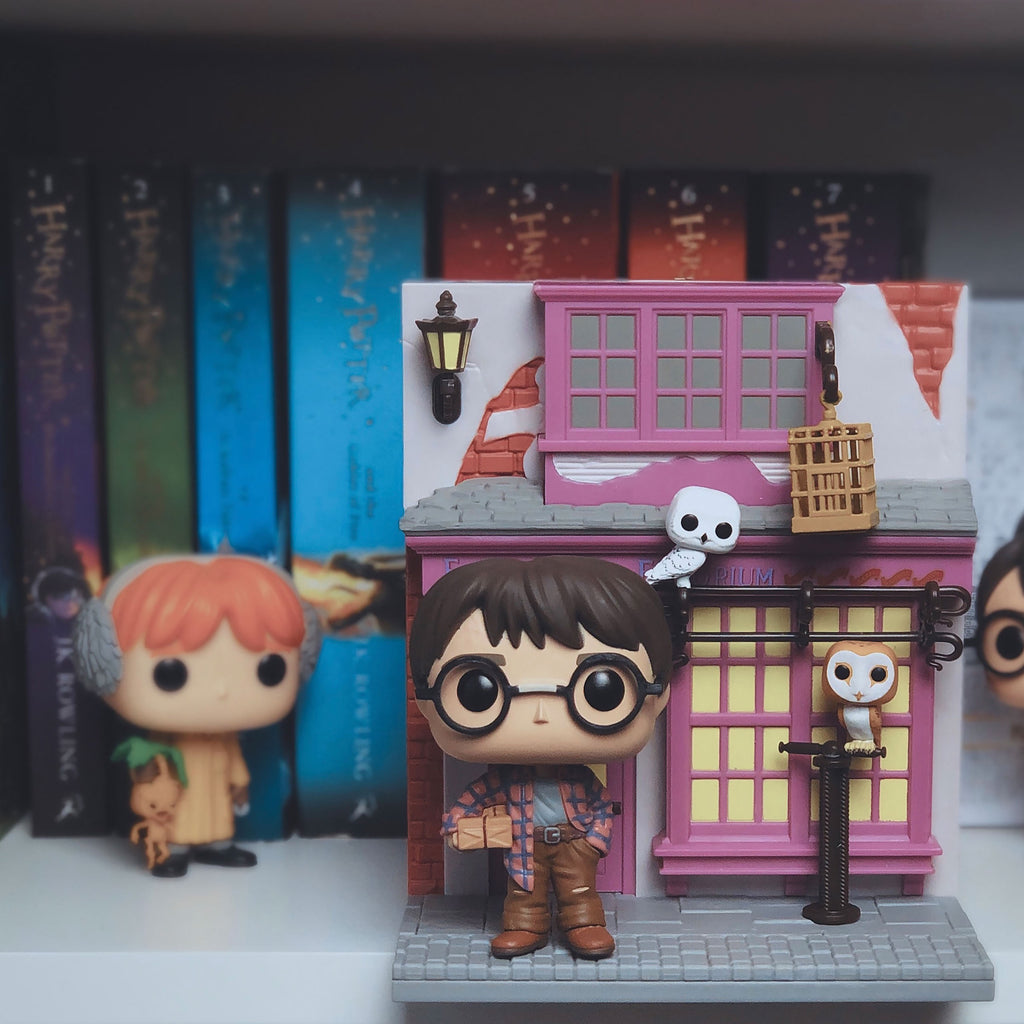 Immagine del prodotto Harry Potter e il negozio di gufi Eeylops figura Funko Pop con diorama